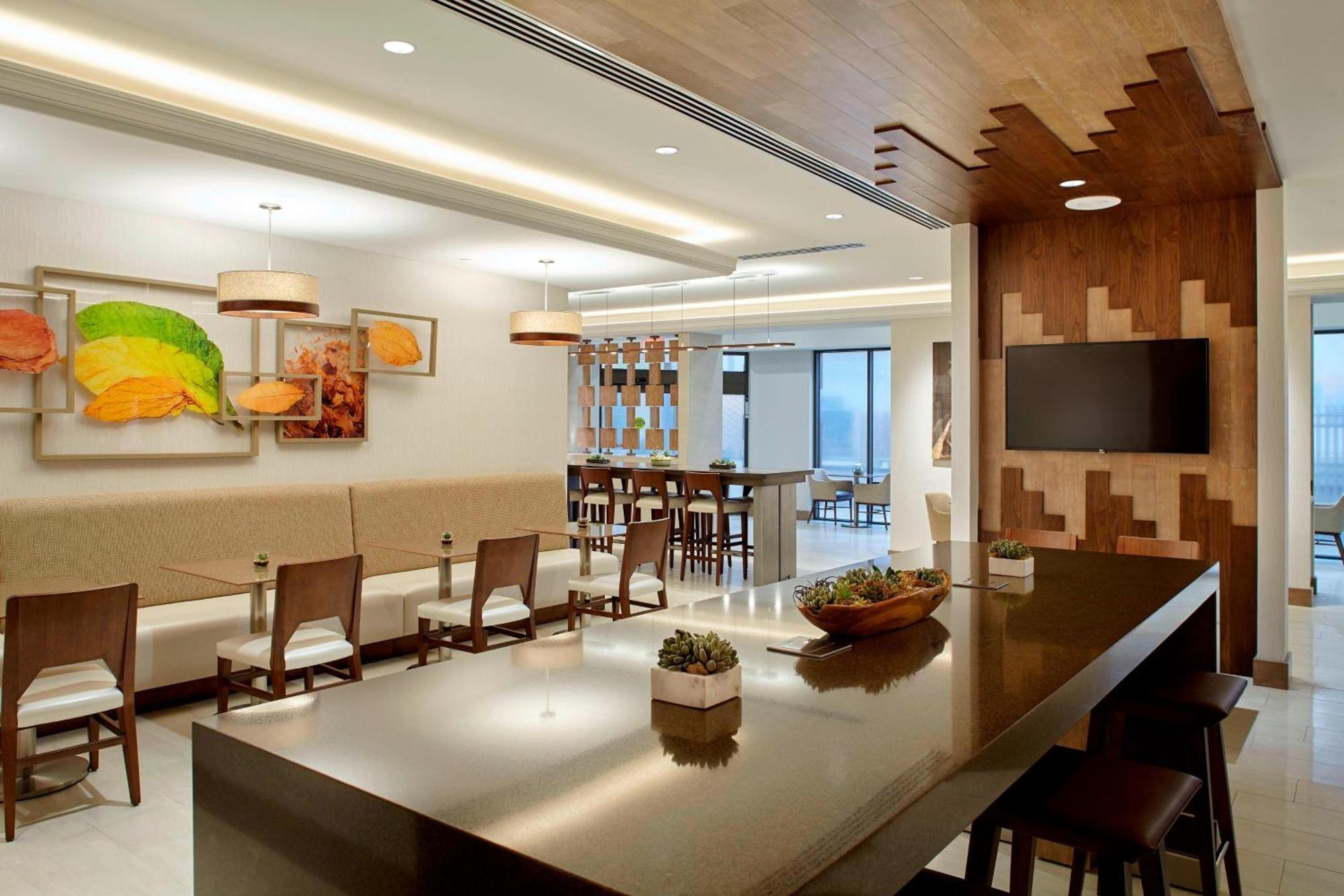 Marriott Hartford/Windsor Airport Ξενοδοχείο Εξωτερικό φωτογραφία